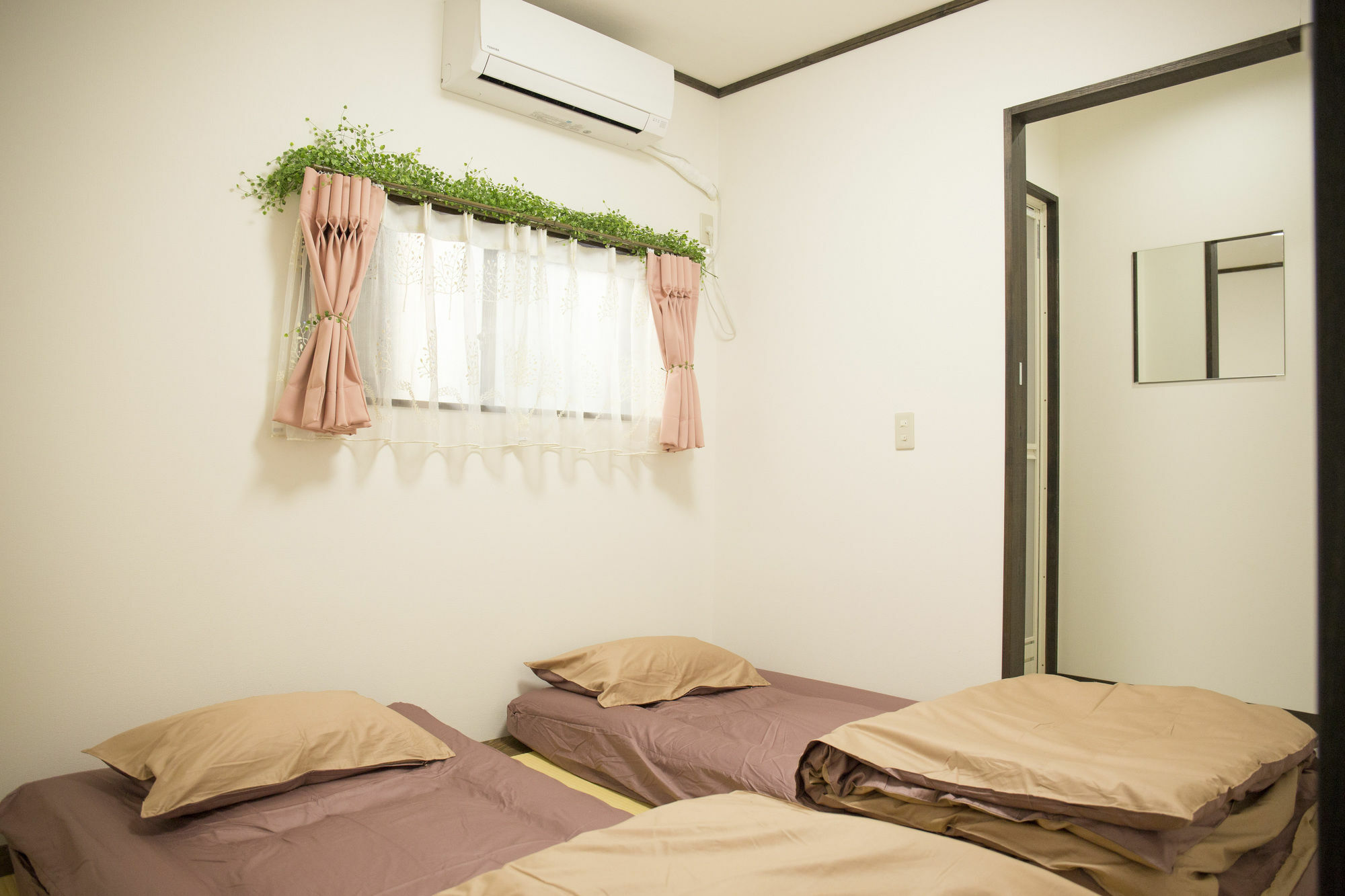 Hyu House Hotel Tokyo Exterior photo